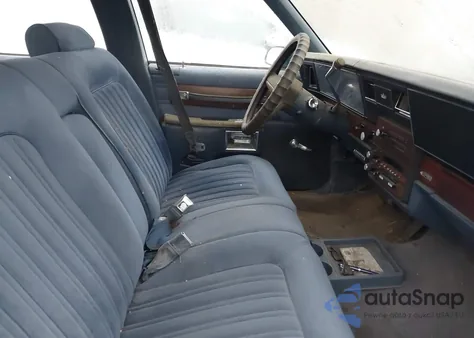 1990 Chevrolet Caprice Classic z USA, uszkodzony, nr VIN 1G1BN54EXLR104808